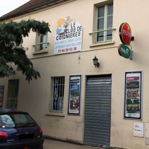 Les Commerces